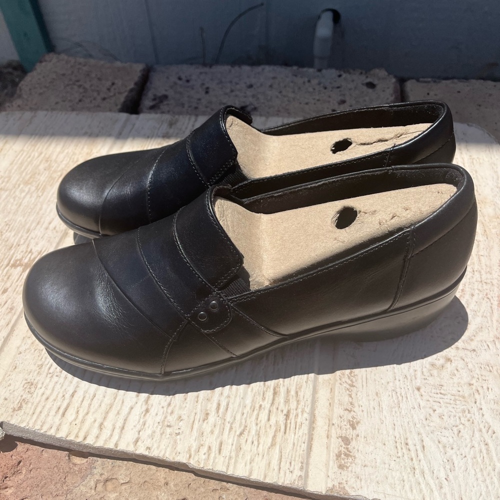 Clarks May Marigold slip-on loafers 9.5 wide - Picture 4 of 12
